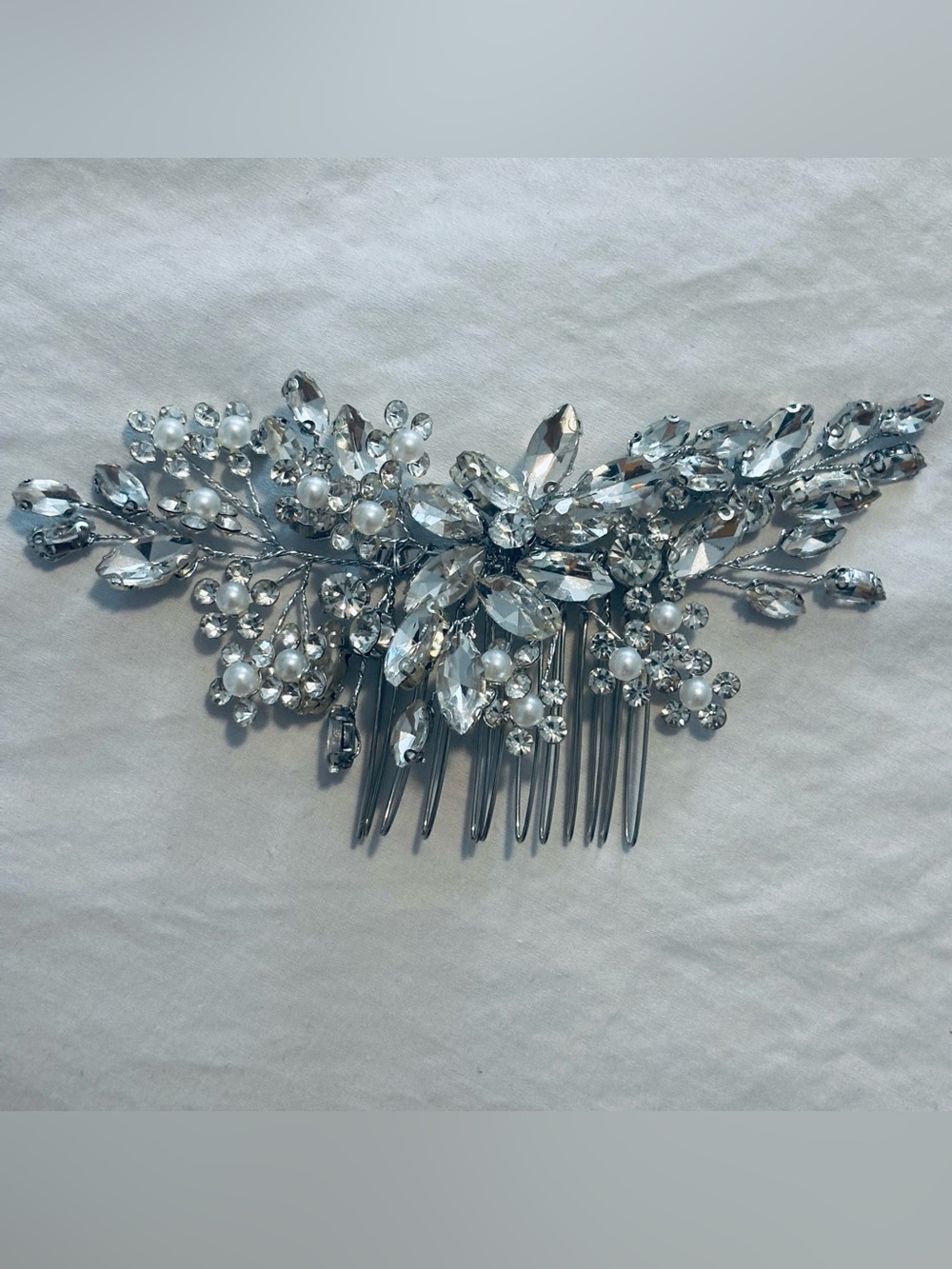 Crystal and Pearl Bridal Hair Comb - Silver